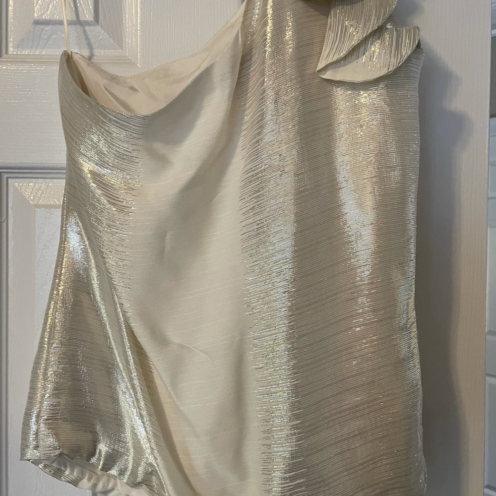 Trina Turk cold shoulder metallic top